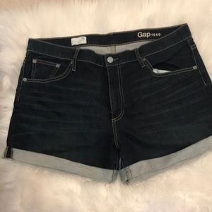 Gap women’s sexy boyfriend shorts